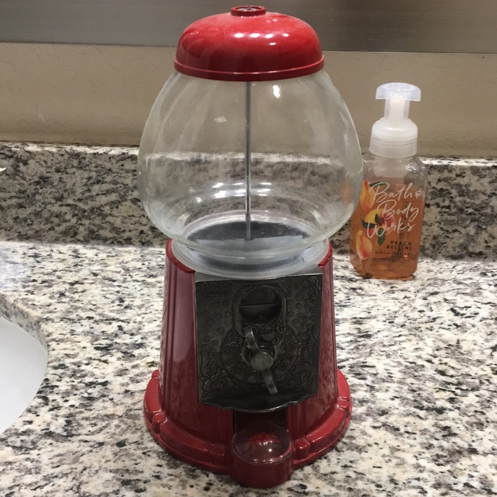 Mini gum ball machine